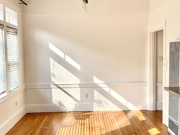 3rd image of 200 Divisadero St APT 1