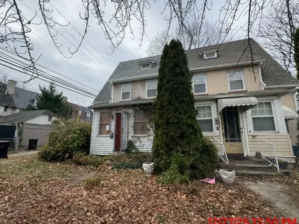 4 Playfield St, Dundalk, MD 21222