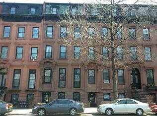 233 Clermont Ave, Brooklyn, NY 11205