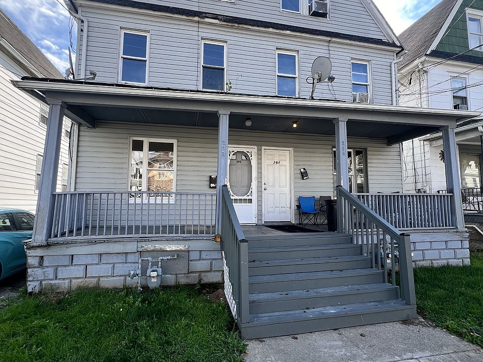 1st image of 292 Barney St #1