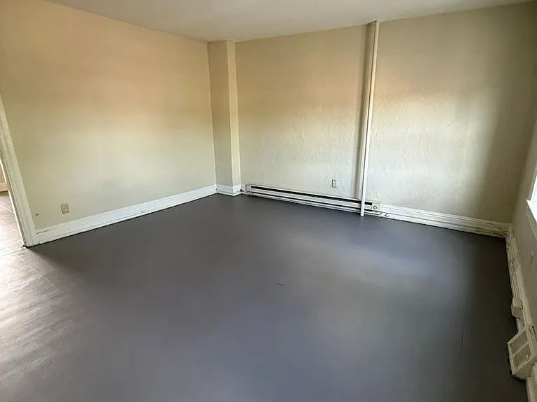 607 Chestnut St — Photo 11