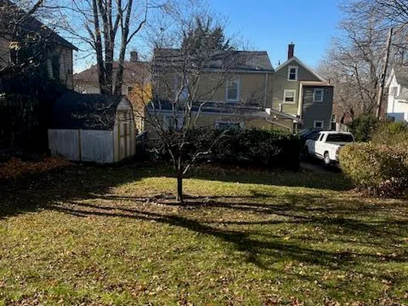 15 Henry St, Greenwich, CT 06830