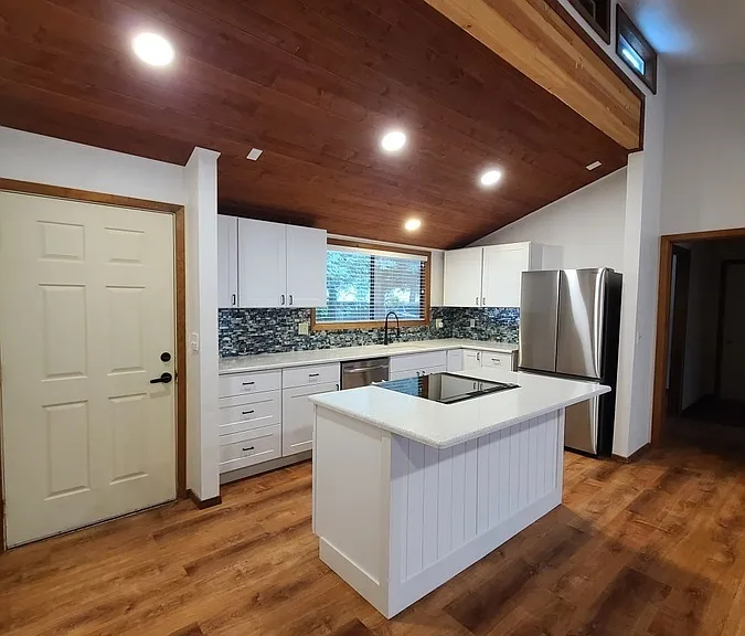 175 SW The Pines Dr — Photo 10