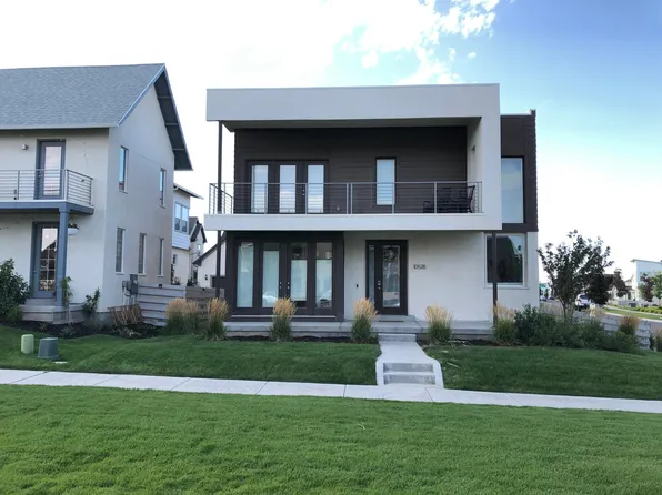 10578 S Sturgeon Dr, South Jordan, UT 84009