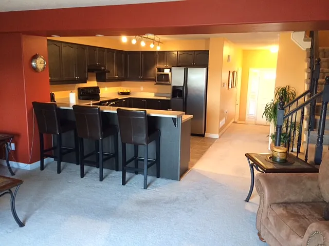 105 Pinnacle Drive Kitchener — Photo 3