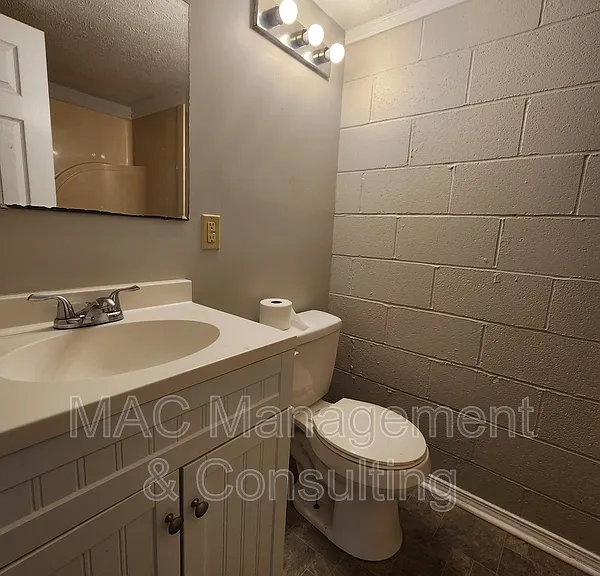 1325 Virginia Ave #B2 — Photo 4