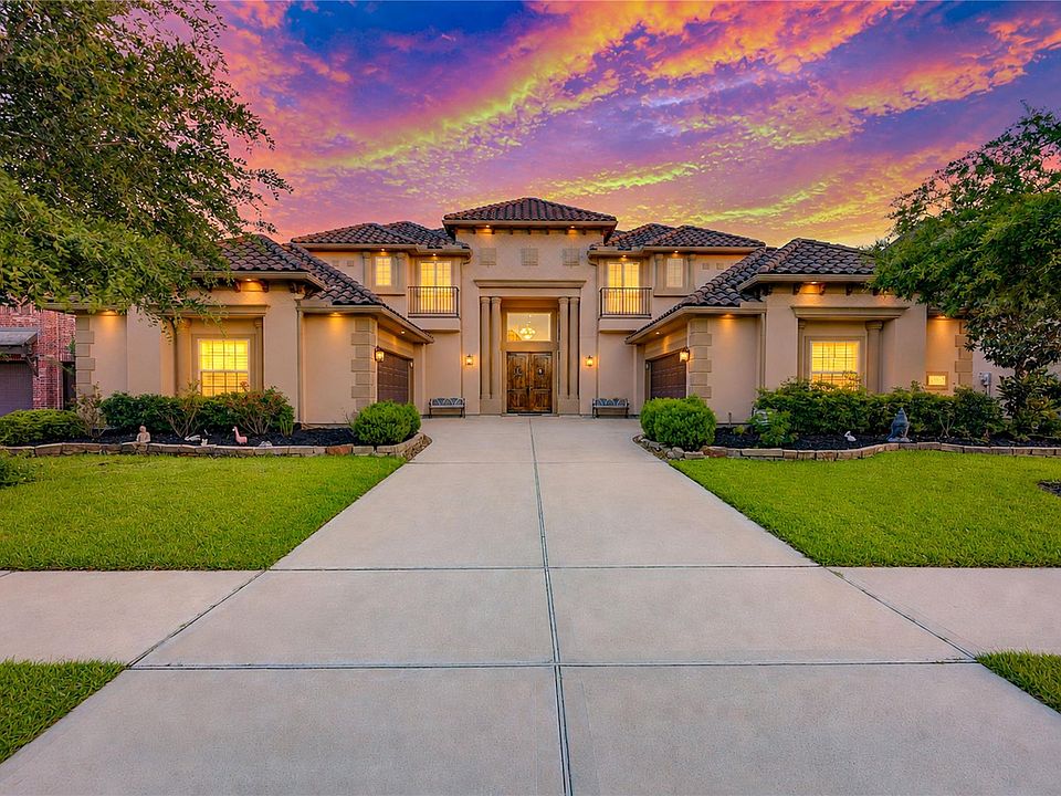 1st image of 26431 Crimson Bluff Ln