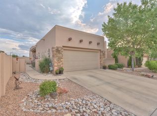 8860 Desert Finch Ln NE, Albuquerque, NM 87122