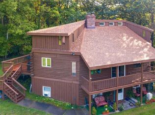 40 Lake Shore Rd, Lansing, NY 14882