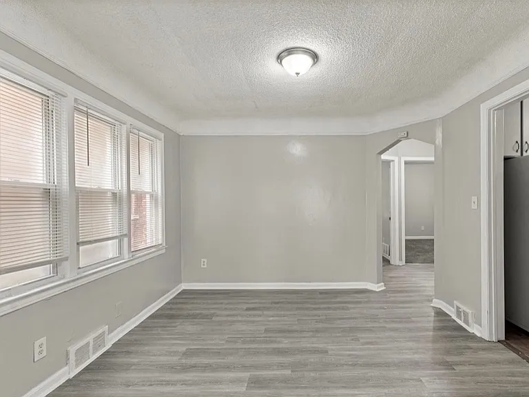 4268 Cortland St #2 — Photo 9