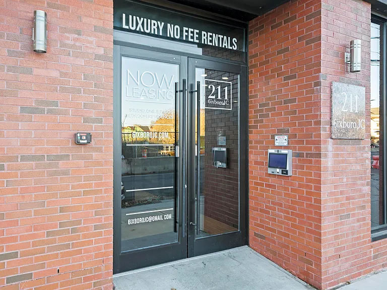211 Baldwin Ave #606 — Photo 20