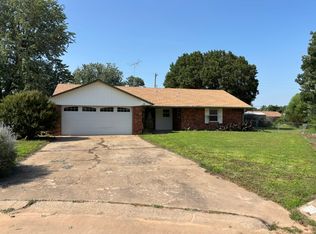 113 N Mission Rd, Enid, OK 73703