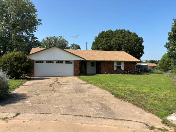 113 N Mission Rd, Enid, OK 73703