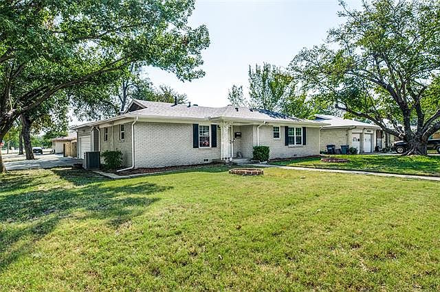 1st image of 3560 Montreal Cir