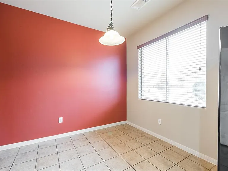 913 Brighton Pl — Photo 15