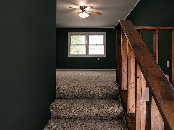 2nd image of 2036 Shirley Ln