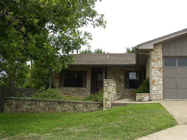 1st image of 2118A West Ln #A