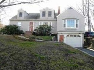 48 Riverneck Rd, Chelmsford, MA 01824