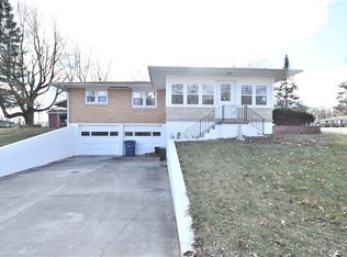 120 Mattis Dr, Lewisburg, OH 45338