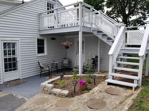 4th image of 60 N Willow St