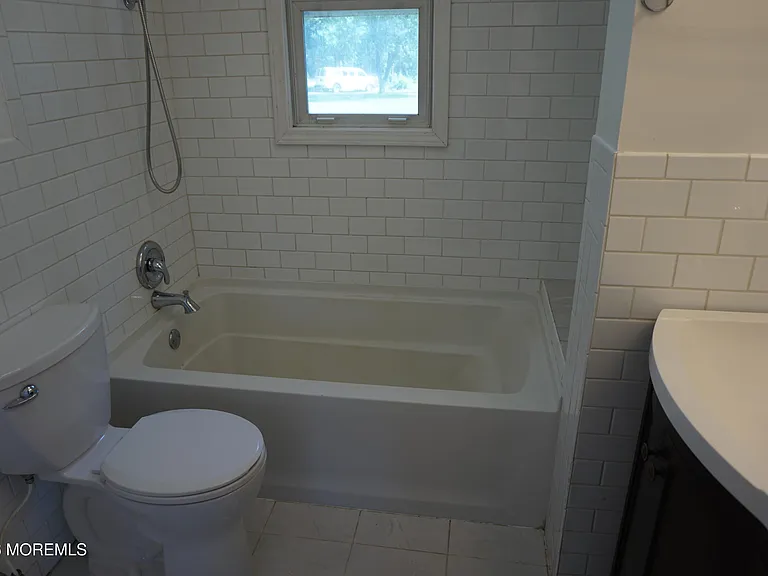 1385 W Veterans Hwy — Photo 7