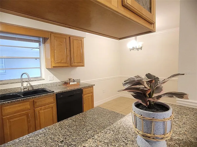 3360 S Osprey Ave #201B — Photo 4