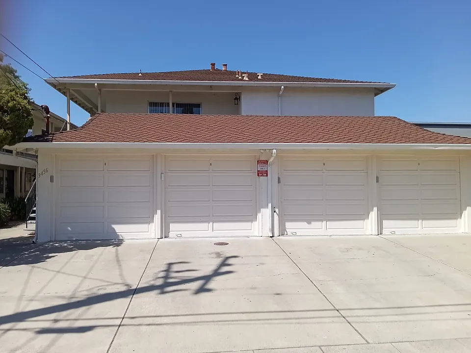 3456 Redwood Ct #2