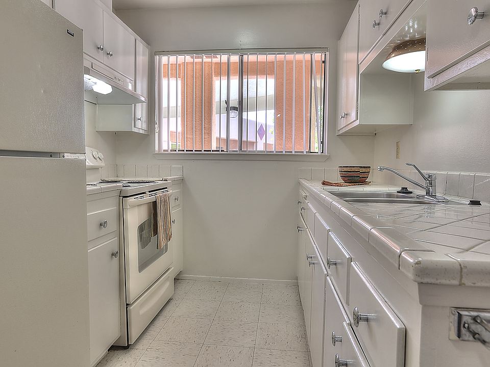1st image of 312 Graceland Dr SE APT 48