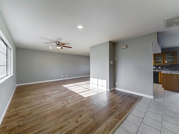 5th image of 665 Glenwood Ln