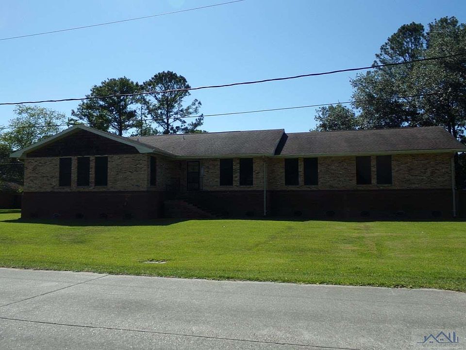 1st image of 510 Woodhaven Dr