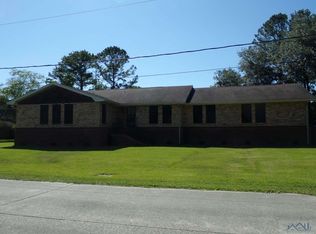 510 Woodhaven Dr, Houma, LA 70363