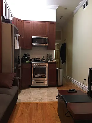 Rented by Meraki Realty LLC | media 18