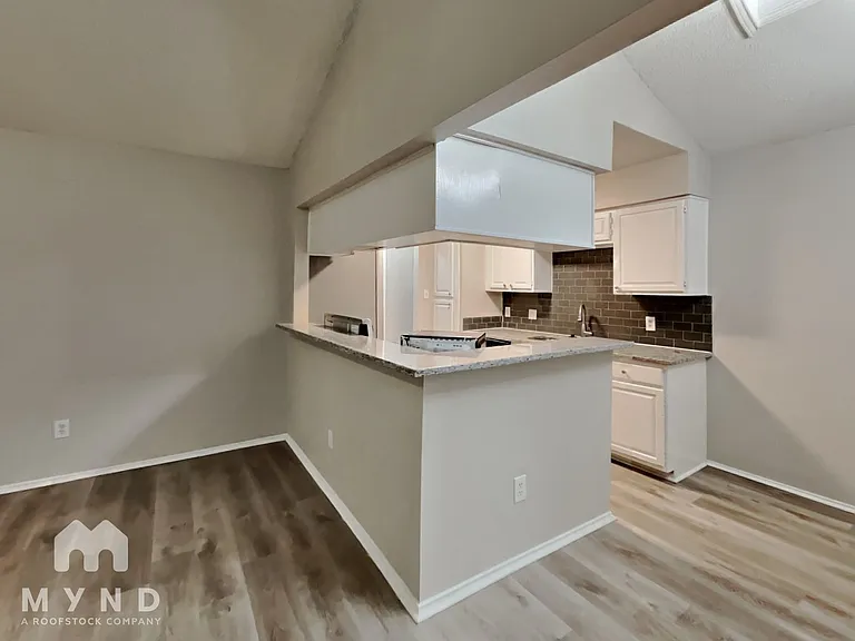 1509 Brook Forest Dr — Photo 6