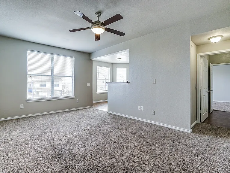 Westpoint at Scenic Vista Apartments — Photo 8