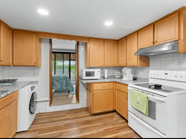 44 Woodlawn Ave #2, Everett, MA 02149