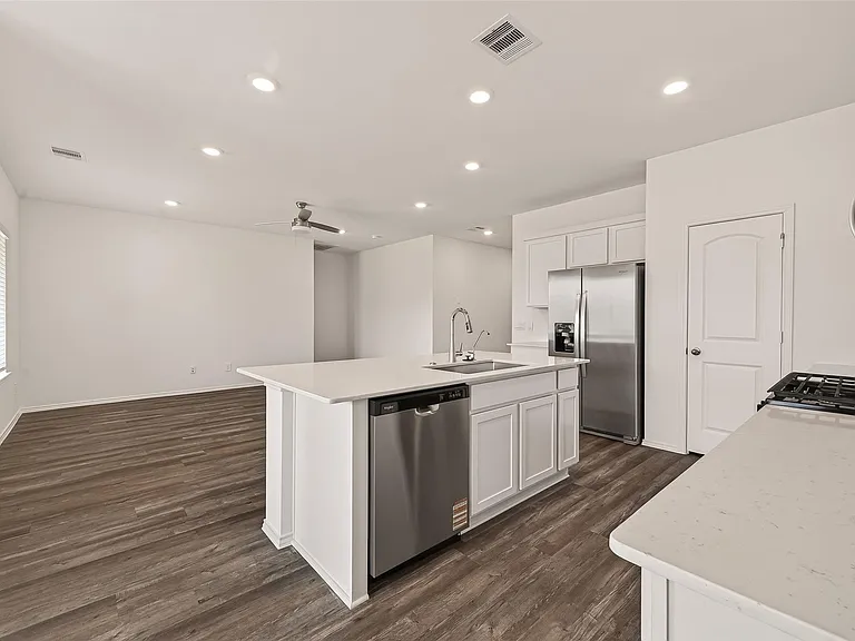 6107 Ginevra Summers Dr — Photo 18