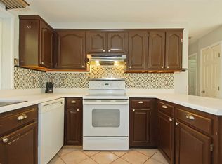 2 Sweet Way, Poughquag, NY 12570