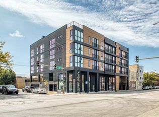 1801 W Grand Ave #202, Chicago, IL 60622