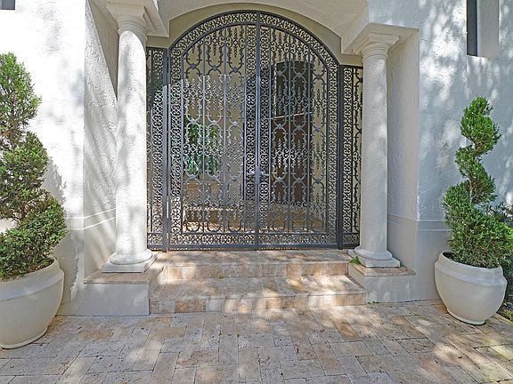 Home For Sale In Boca Grove