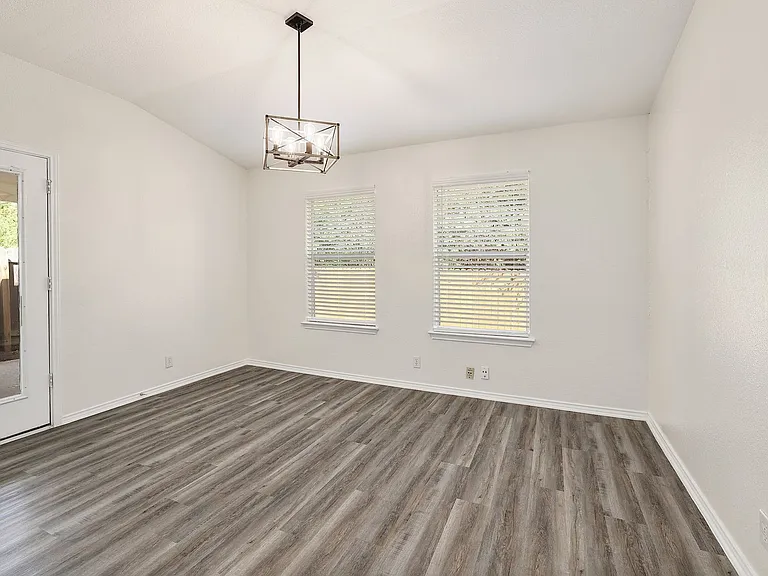 9724 Copper Creek Dr — Photo 9