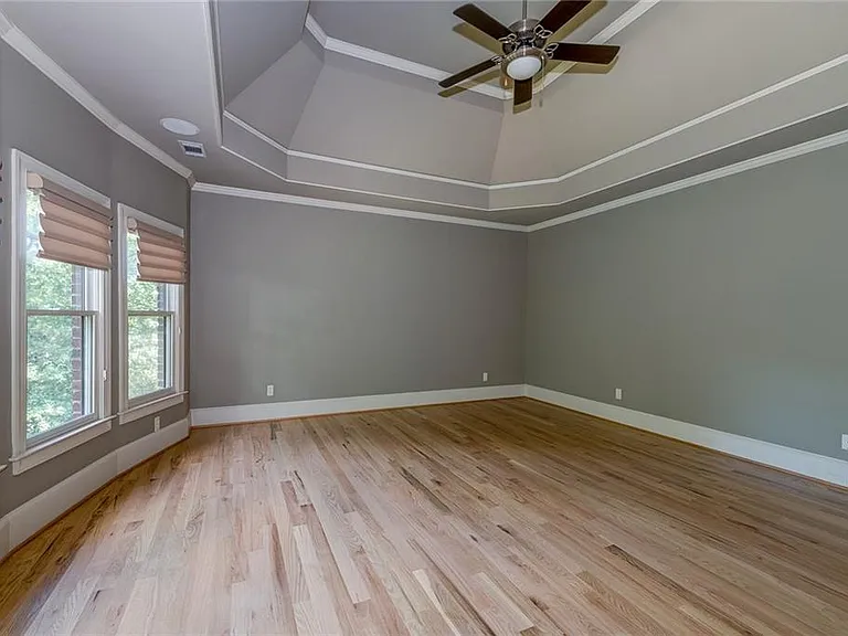 950 Glengate Pl — Photo 20