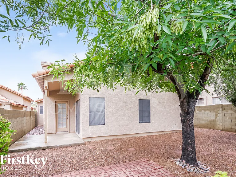 1622 E Villa Theresa Dr — Photo 18