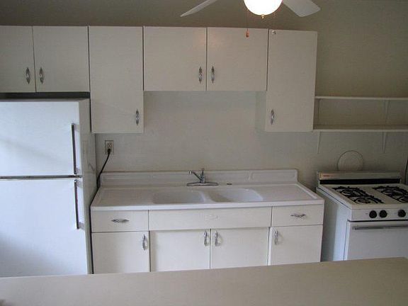 4th image of 2520 S St APT 18