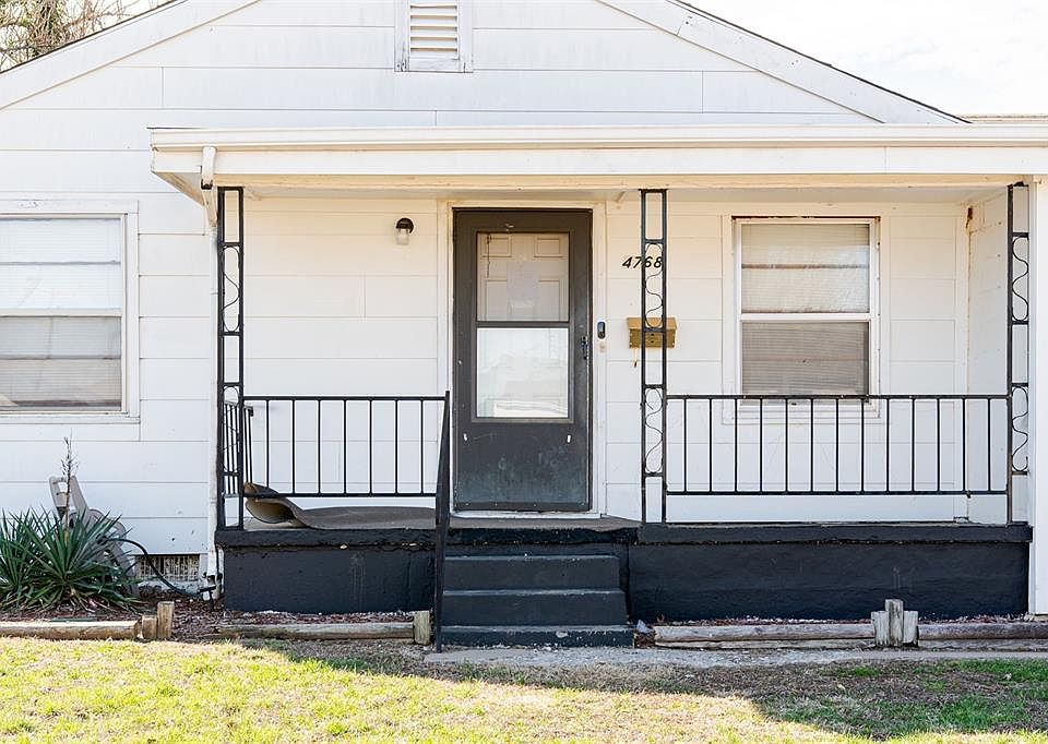 1st image of 4768 SE 26th St
