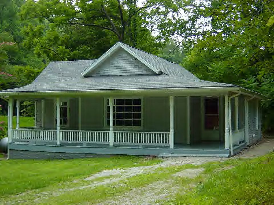 1st image of 1329 Lowry Hollow Rd