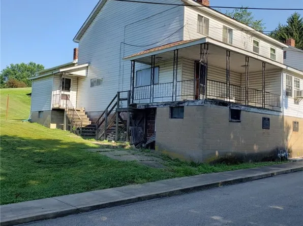 31 Cherry St, Ellsworth, PA 15331