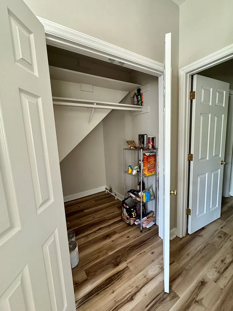 Spacious 3 BR / 3 BA Duplex Unit Steps from Bolin Creek Trail Unit B — Photo 3