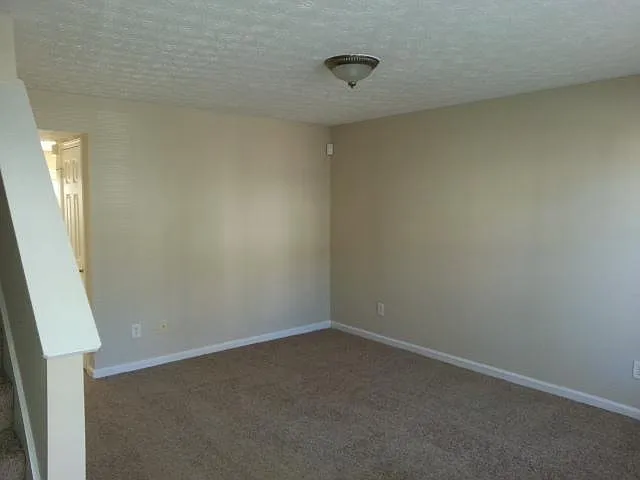2 bed, 1.5 bath, 1280 sqft, $1,395 — Photo 4