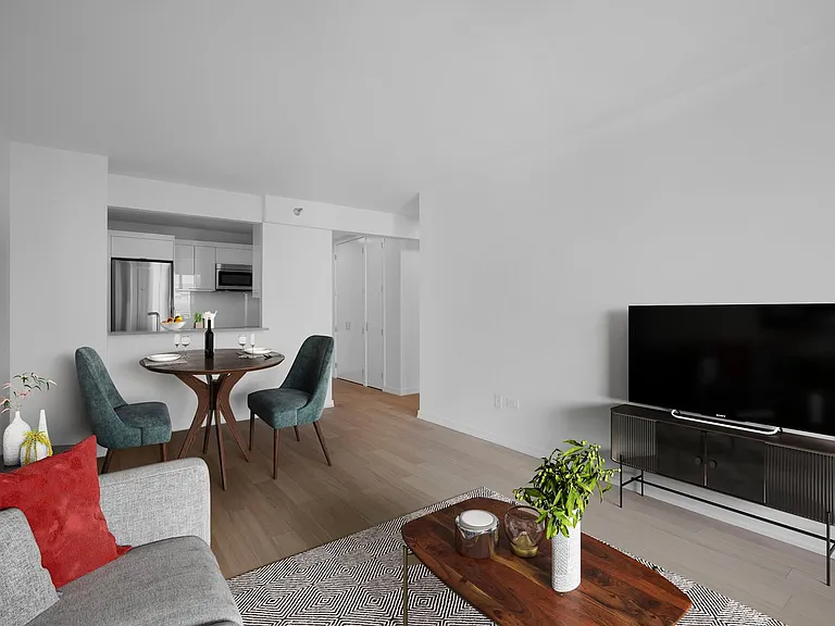 75 W End Ave #S8J — Photo 4