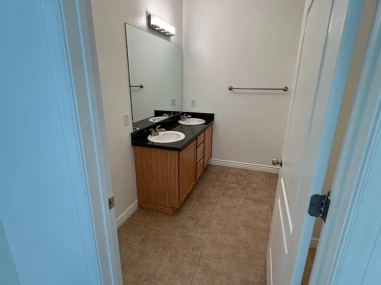 1156 E 3300 S #117 — Photo 23